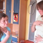 fundacja przerwij ciszę od wielu lat prowadzi kursy języka migowego na poziomie podstawoym i zaawansowanym posiada w sprzedaży multimedialny kurs języka migowego karty pracy do nauki języka migowego ćwiczenia do pomocy przy nauce języka migowego. prowadzimy sklep internetowy z materiałami ułatwiającymi naukę języka migowego. język migowy i jego nauka to jedna z głównych działalności naszej fundacji.