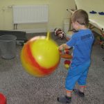 fundacja przerwij ciszę od wielu lat prowadzi kursy języka migowego na poziomie podstawoym i zaawansowanym posiada w sprzedaży multimedialny kurs języka migowego karty pracy do nauki języka migowego ćwiczenia do pomocy przy nauce języka migowego. prowadzimy sklep internetowy z materiałami ułatwiającymi naukę języka migowego. język migowy i jego nauka to jedna z głównych działalności naszej fundacji.