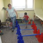 fundacja przerwij ciszę od wielu lat prowadzi kursy języka migowego na poziomie podstawoym i zaawansowanym posiada w sprzedaży multimedialny kurs języka migowego karty pracy do nauki języka migowego ćwiczenia do pomocy przy nauce języka migowego. prowadzimy sklep internetowy z materiałami ułatwiającymi naukę języka migowego. język migowy i jego nauka to jedna z głównych działalności naszej fundacji.