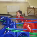 fundacja przerwij ciszę od wielu lat prowadzi kursy języka migowego na poziomie podstawoym i zaawansowanym posiada w sprzedaży multimedialny kurs języka migowego karty pracy do nauki języka migowego ćwiczenia do pomocy przy nauce języka migowego. prowadzimy sklep internetowy z materiałami ułatwiającymi naukę języka migowego. język migowy i jego nauka to jedna z głównych działalności naszej fundacji.