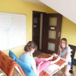 fundacja przerwij ciszę od wielu lat prowadzi kursy języka migowego na poziomie podstawoym i zaawansowanym posiada w sprzedaży multimedialny kurs języka migowego karty pracy do nauki języka migowego ćwiczenia do pomocy przy nauce języka migowego. prowadzimy sklep internetowy z materiałami ułatwiającymi naukę języka migowego. język migowy i jego nauka to jedna z głównych działalności naszej fundacji.