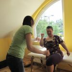 fundacja przerwij ciszę od wielu lat prowadzi kursy języka migowego na poziomie podstawoym i zaawansowanym posiada w sprzedaży multimedialny kurs języka migowego karty pracy do nauki języka migowego ćwiczenia do pomocy przy nauce języka migowego. prowadzimy sklep internetowy z materiałami ułatwiającymi naukę języka migowego. język migowy i jego nauka to jedna z głównych działalności naszej fundacji.