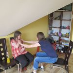 fundacja przerwij ciszę od wielu lat prowadzi kursy języka migowego na poziomie podstawoym i zaawansowanym posiada w sprzedaży multimedialny kurs języka migowego karty pracy do nauki języka migowego ćwiczenia do pomocy przy nauce języka migowego. prowadzimy sklep internetowy z materiałami ułatwiającymi naukę języka migowego. język migowy i jego nauka to jedna z głównych działalności naszej fundacji.